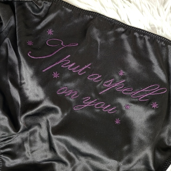 Victoria's Secret Black Flirty I Put A Spell On You Embroidered Side-tie Panties - Picture 4 of 9